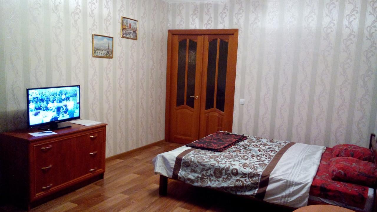 Apartment On Prospekt Peremogi Τσέρνιγκοφ Εξωτερικό φωτογραφία