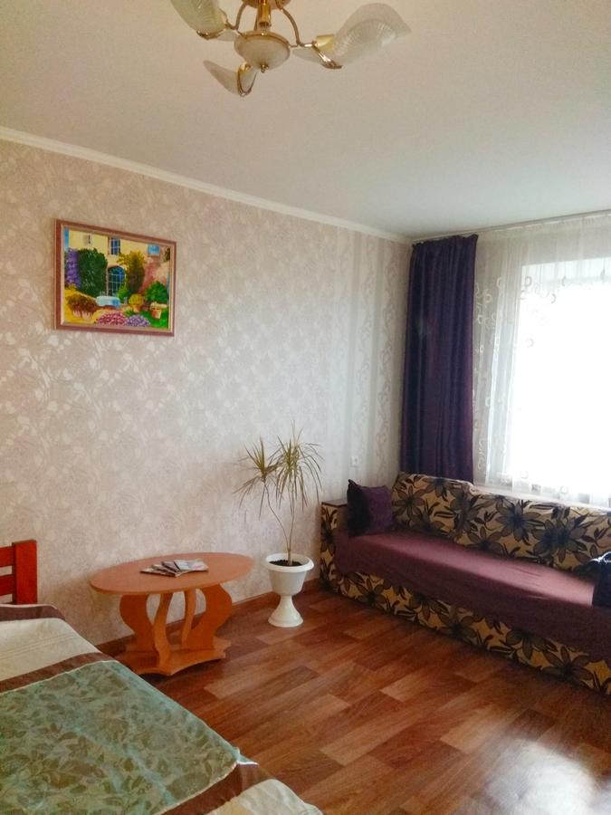Apartment On Prospekt Peremogi Τσέρνιγκοφ Εξωτερικό φωτογραφία